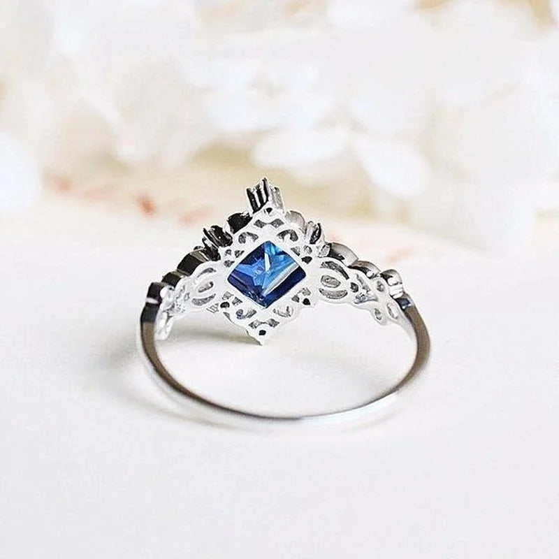 Lab Sapphire Ring - silver band close-up | Veloria