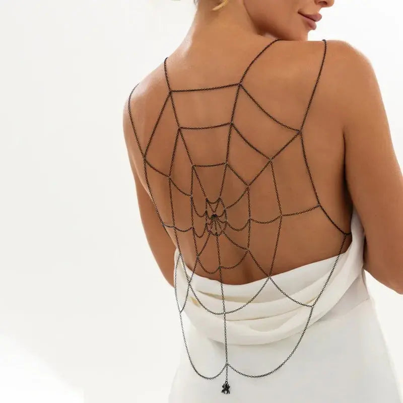 Spider Web Body Chain - spider pendant close-up | Veloria