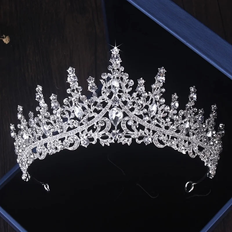 Bridal Tiara Set - water drop tiara detail | Veloria