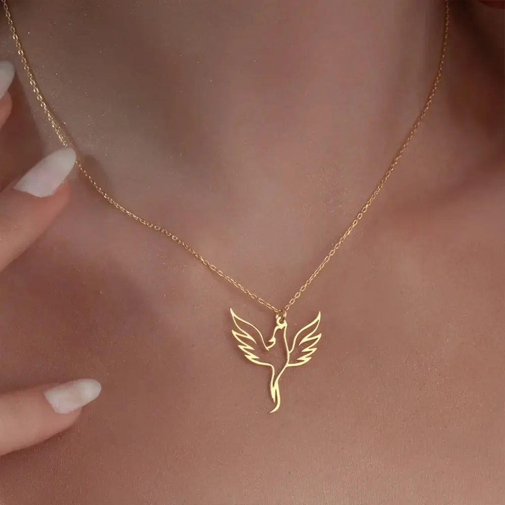 Phoenix Necklace - steel chain close-up | Veloria
