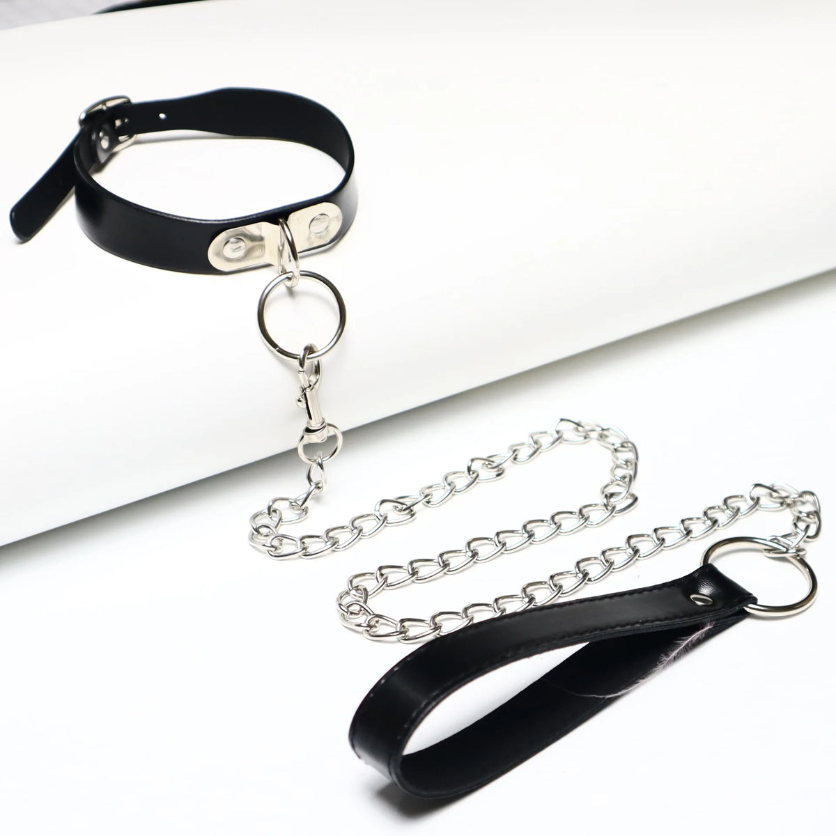 Heart Collar Choker Necklace with Chain Leash - worn styling | Veloria