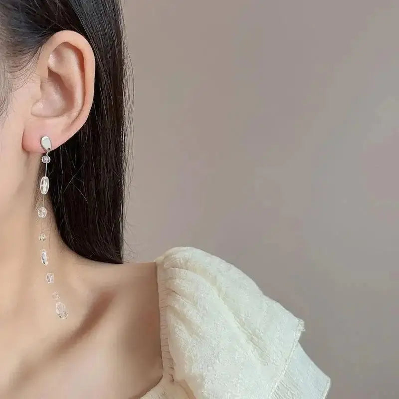 Clear Dewdrop Jewelry Set - Necklace Earrings Bracelet - detail view | Veloria