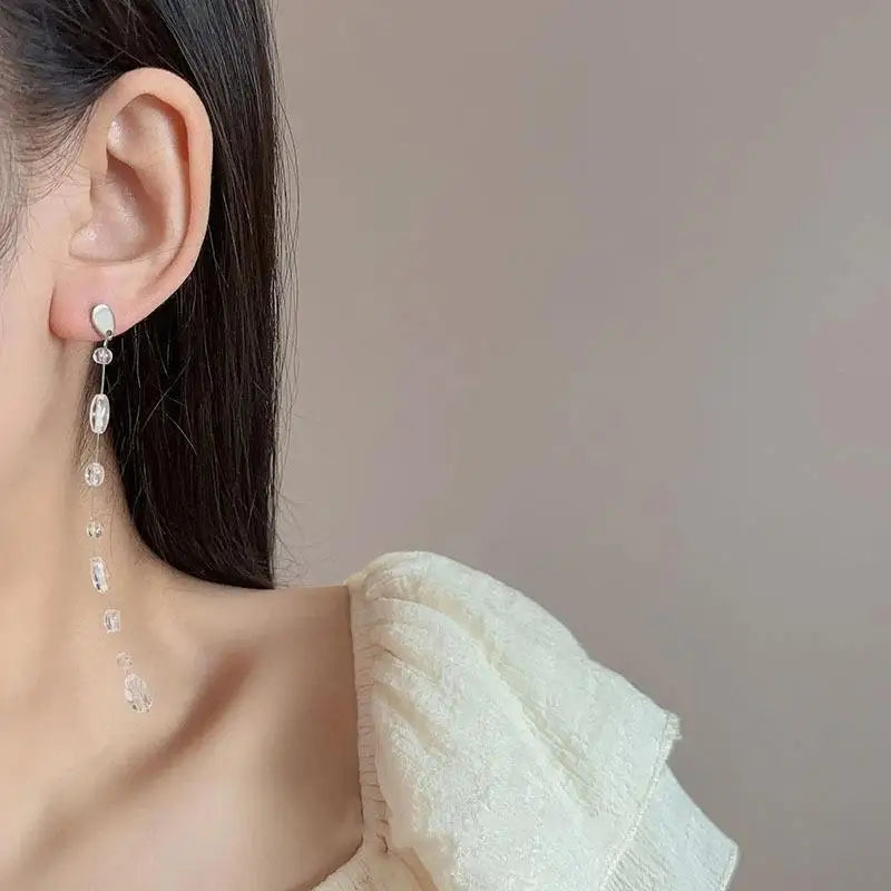 Clear Dewdrop Jewelry Set - Necklace Earrings Bracelet - detail view | Veloria