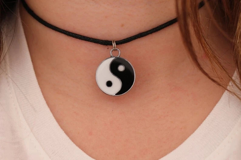 Moon O-Ring Choker Necklace - Gothic Black - gift ready view | Veloria