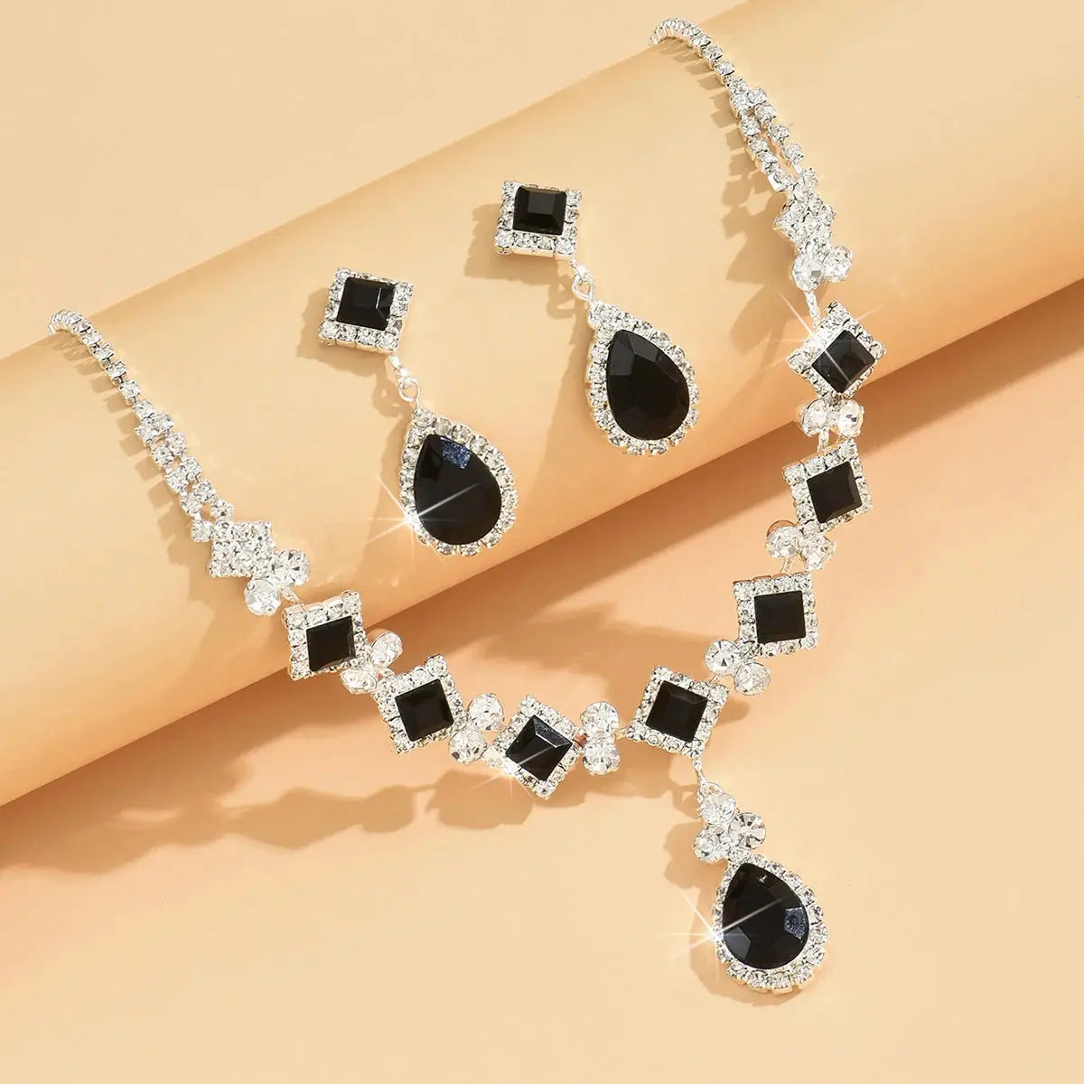 Geometric Water Drop Jewelry Set - matching drop earrings | Veloria