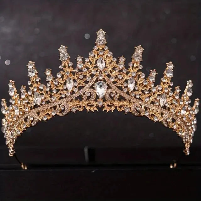 Bridal Tiara Set - bridal portrait styling | Veloria