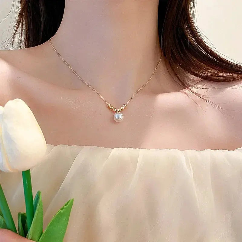 Rose Flower Y Necklace - Vintage Romantic - close-up detail 4 | Veloria