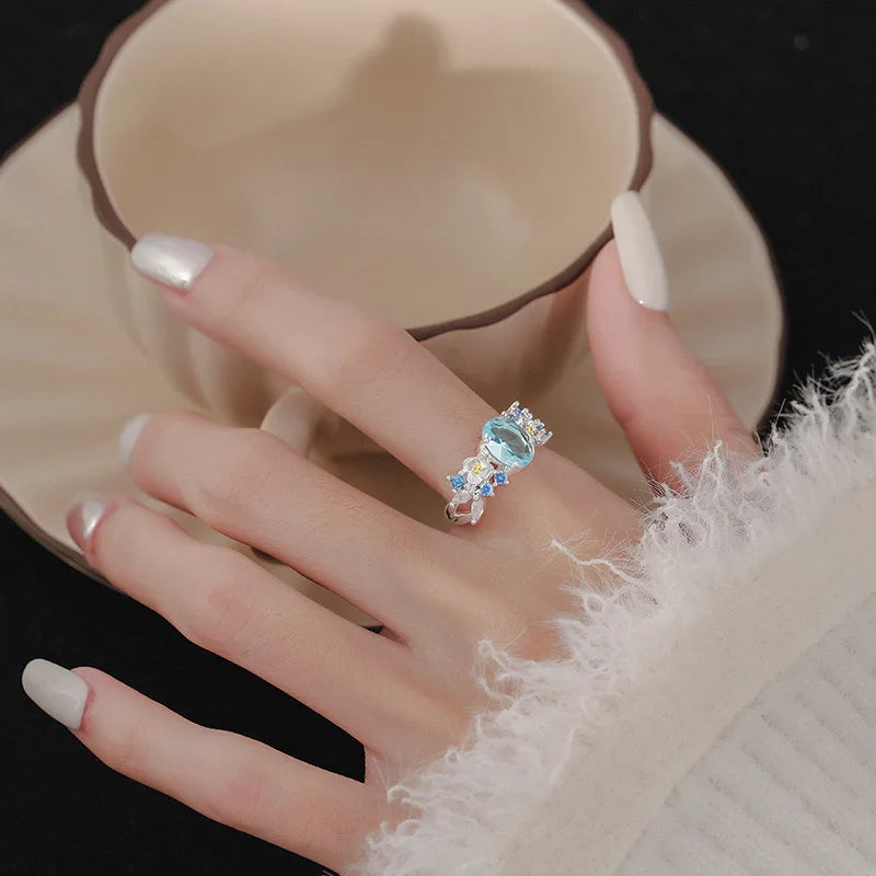 Geometric Silver Ring - 925 Adjustable - close-up detail | Veloria