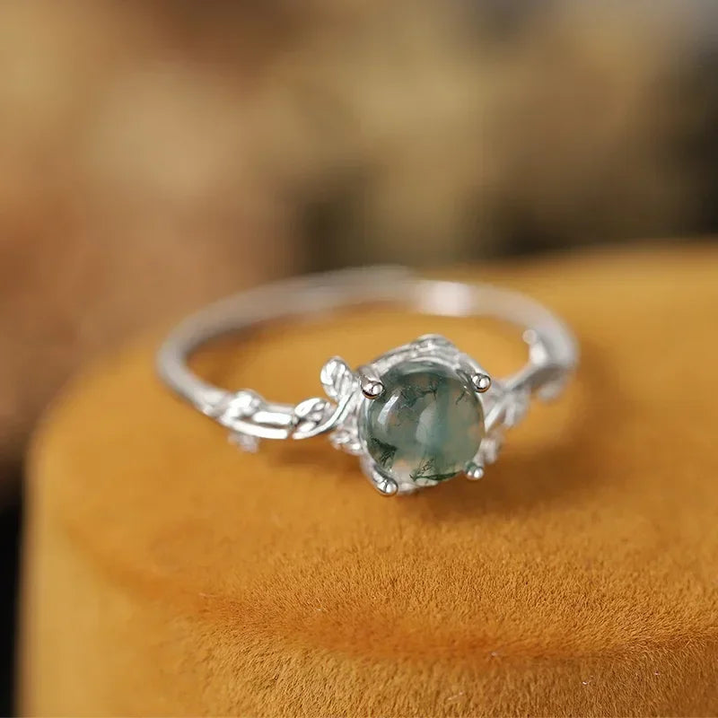 Moss Agate Ring - S925 Sterling Silver - detail view | Veloria