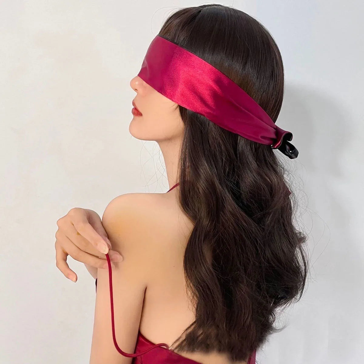 Silk Sleep Eye Mask - black satin sleep mask detail | Veloria