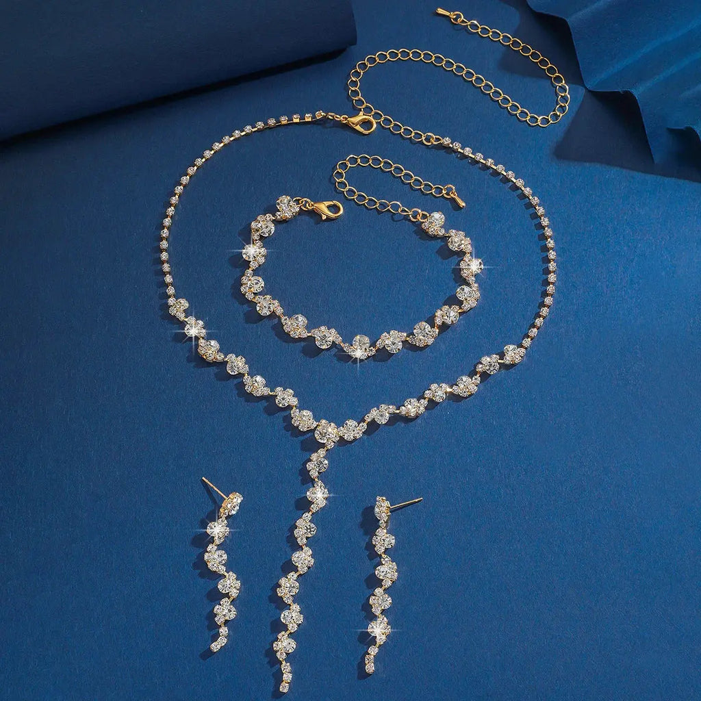 Geometric Flower Jewelry Set - crystal necklace detail | Veloria