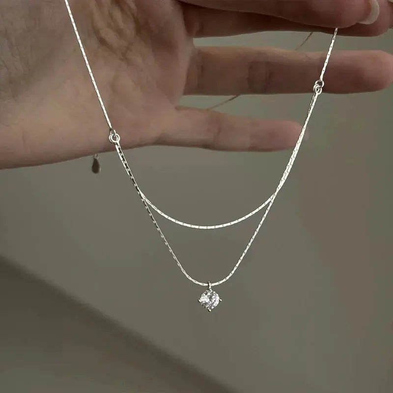 Zircon Pendant Necklace - Four Claw 925 Silver - side detail | Veloria