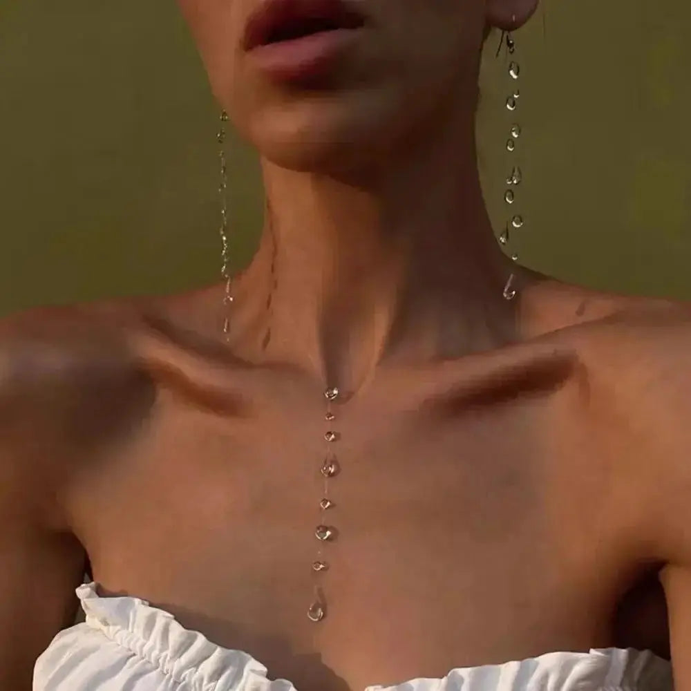 Water Drop Necklace Set - Clear Dewdrop Jewelry - detail view | Veloria