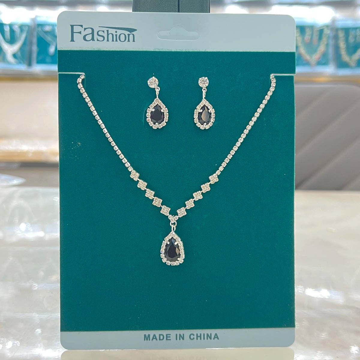 Water Drop Bridal Set - bridesmaid gift view | Veloria