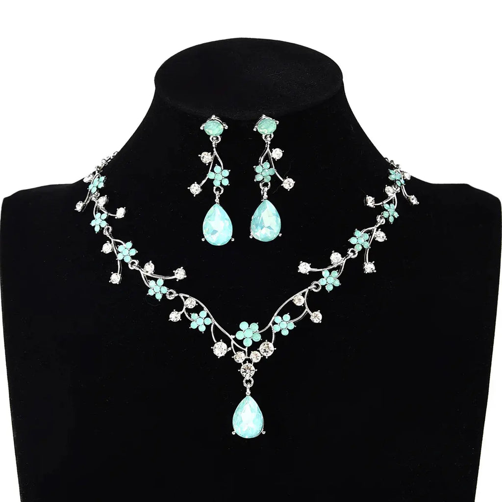 Rhinestone Flower Jewelry Set - Zircon Crystal - side detail | Veloria