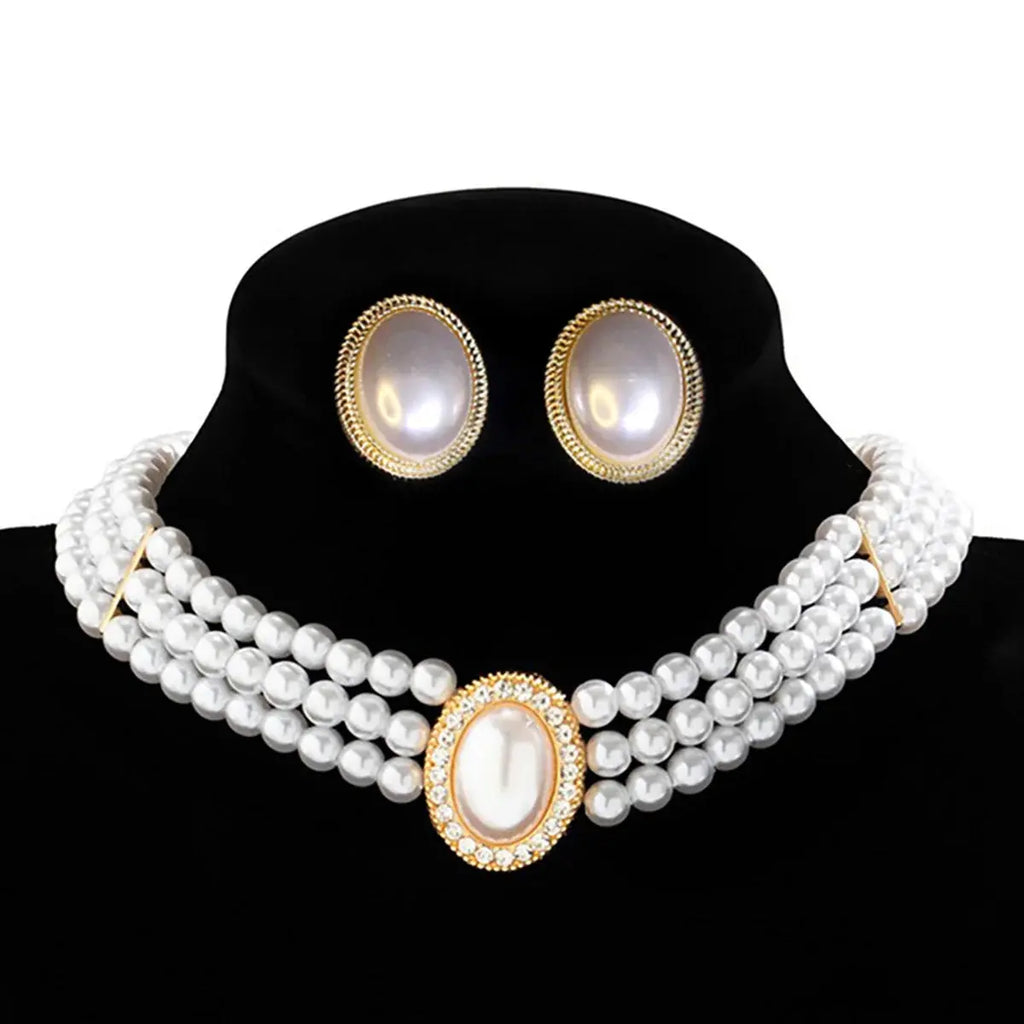 Bridal Pearl Necklace Set - white pearl close-up | Veloria