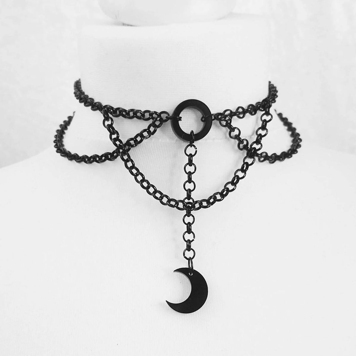 Moon O-Ring Choker Necklace - Gothic Black worn by model | Veloria