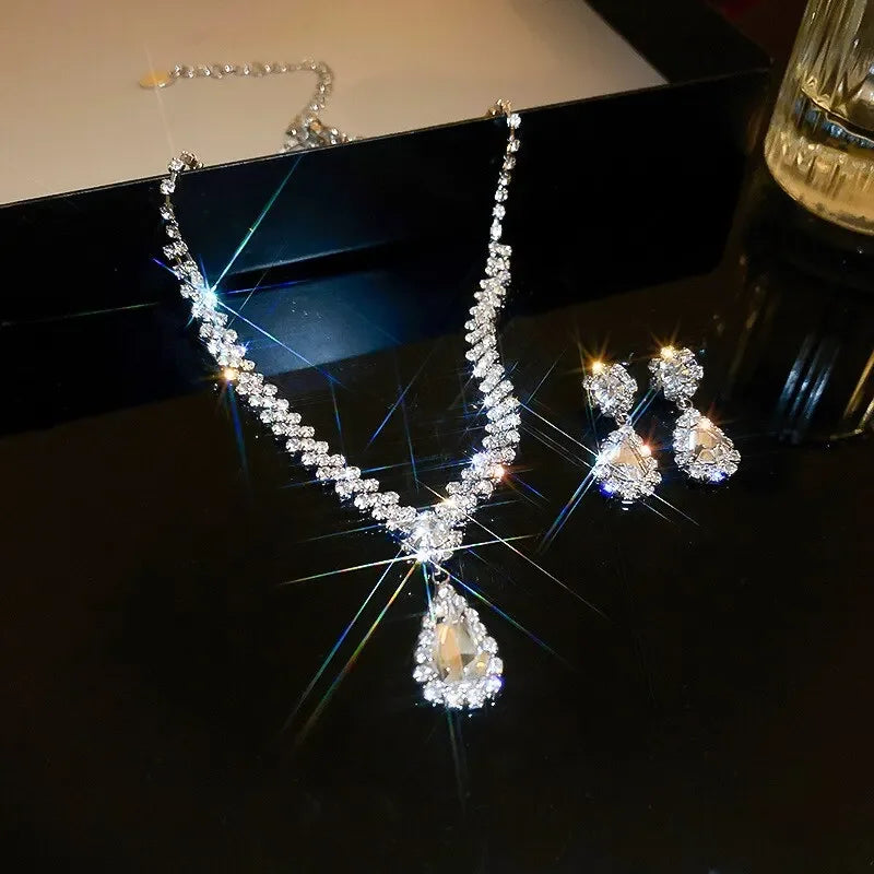 Water Drop Necklace Set - green variant detail | Veloria