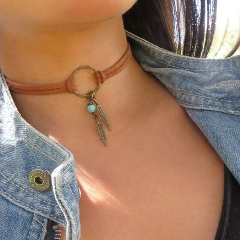 Moon O-Ring Choker Necklace - Gothic Black - side view | Veloria
