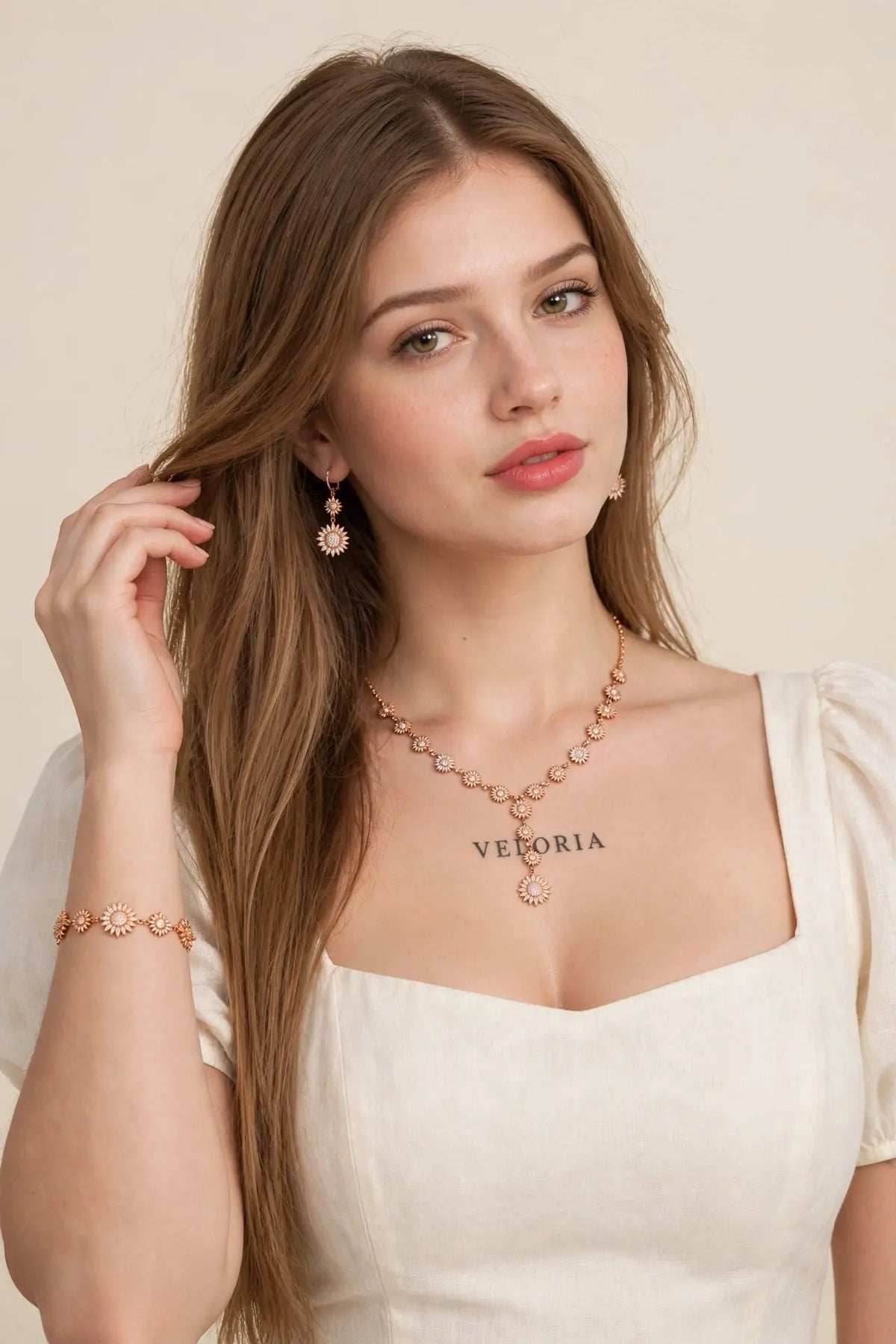Sunflower Jewelry Set - 4PC Claw Chain Set worn by model | Veloria
